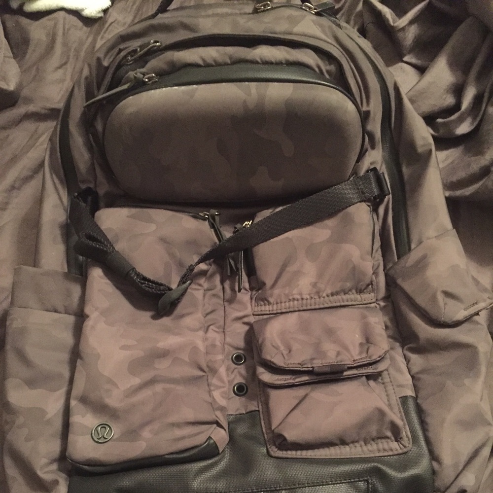 Lululemon camo backpack